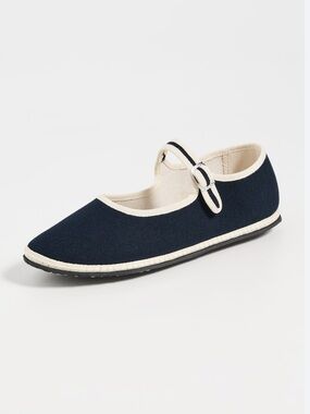 Vibi Venezia Classic Mary Jane Flats Size 36 / 6 NEW